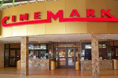 Cinemark Sierra Vista 10 .